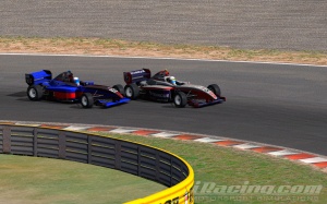 Первый этап - чемпион начинает с победы. Обзор гонки первого сплита