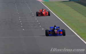 Первый этап - чемпион начинает с победы. Обзор гонки первого сплита