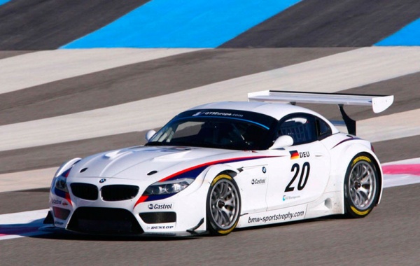 iRacing: Партнерство с BMW